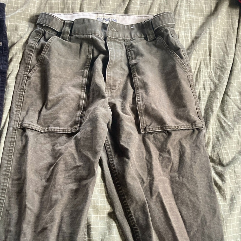 Baggy pants with outside seam pockets